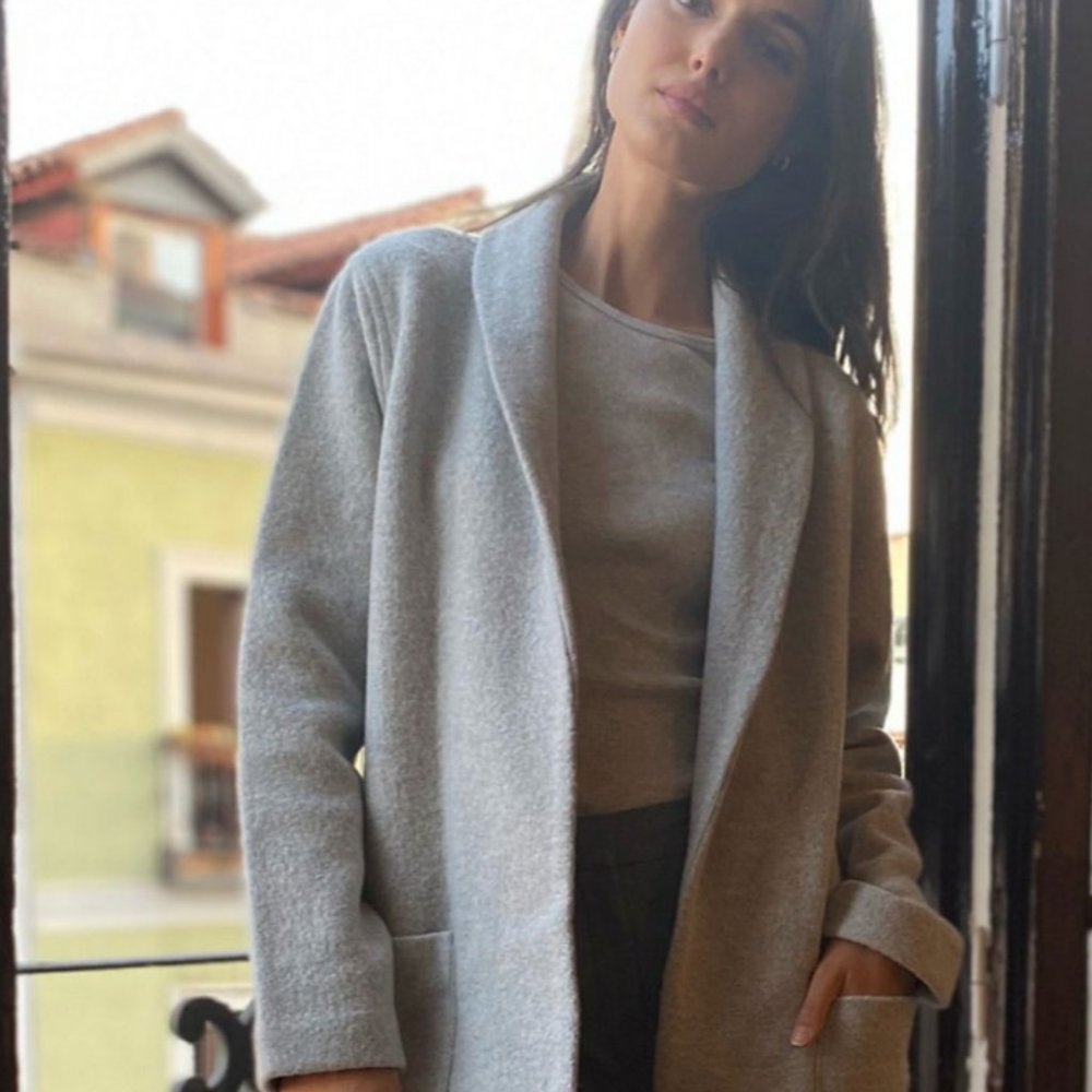 Aritizia The Group by Babaton Luxe Lounge Jacket